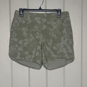 Columbia Women's Camouflage Green Athletic Shorts